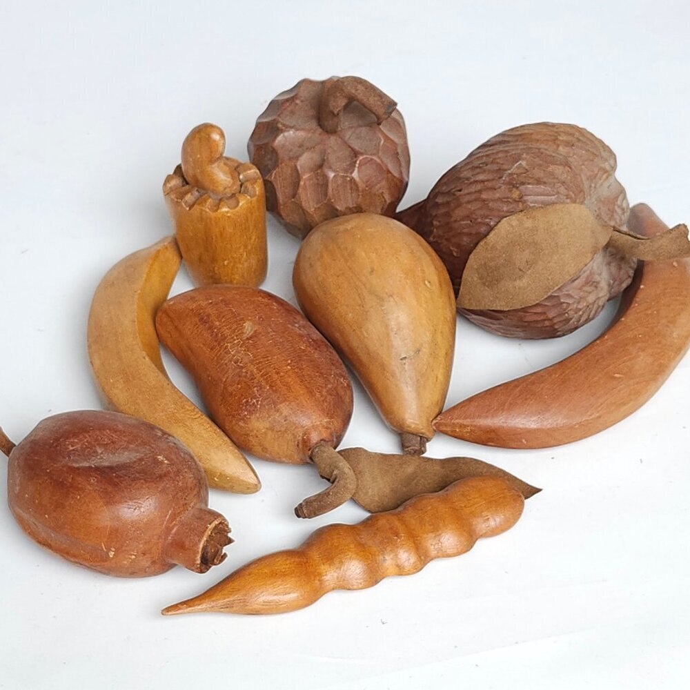 10 PC Lot Vintage Wooden Wood Fruit Vegetables Hand Carved Sweet Pea Banana